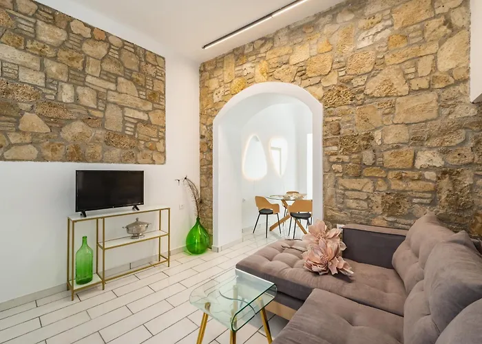 Lefka & Apart Otel Rhodes City