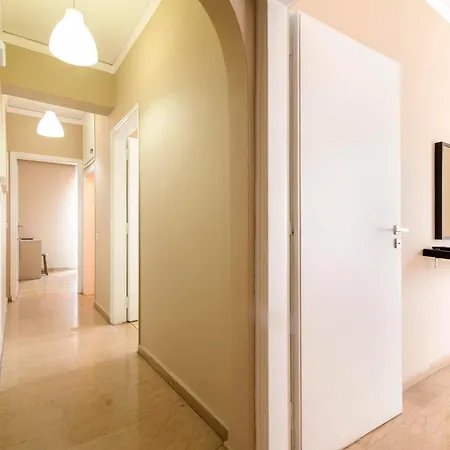 Lefka & Aparthotel