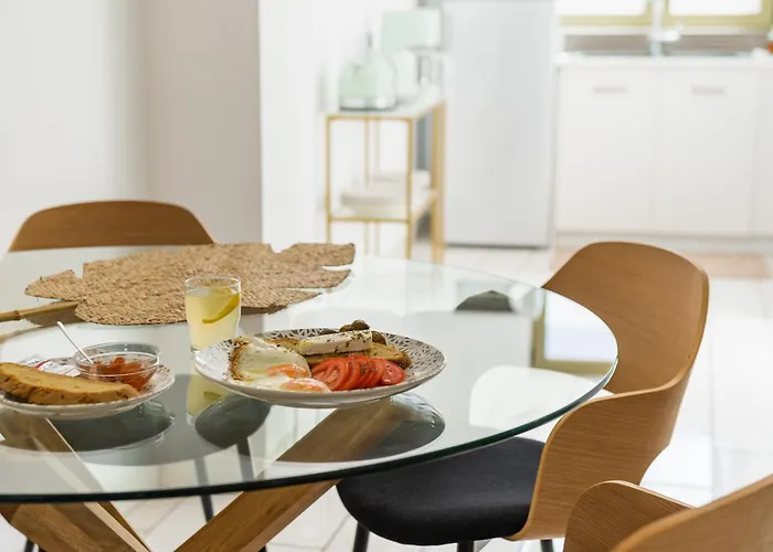 Lefka & עיר רודוס