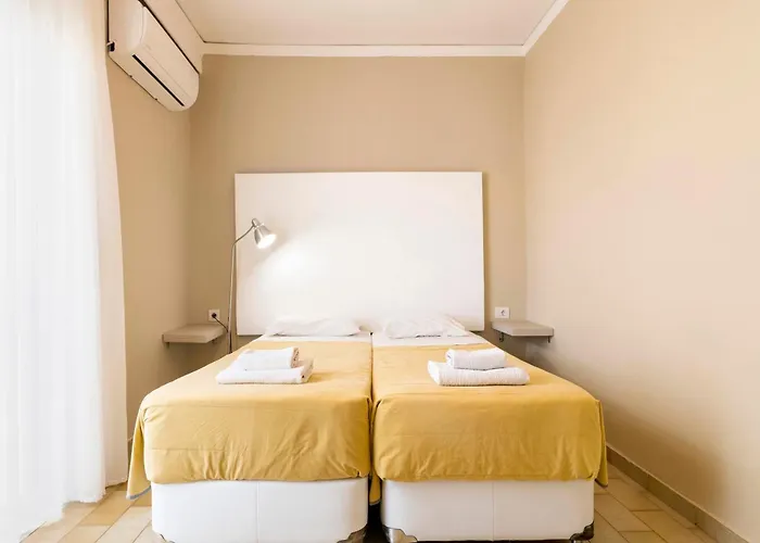 Lefka & Hotel apartamentowy 2*