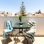 Lefka & Apart-hotel