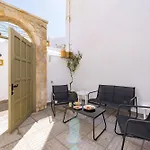 Apart-hotel Lefka & 2*