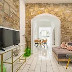 Apart-hotel Lefka &