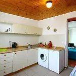 Apart-hotel Lefka &