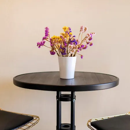 Aparthotel Lefka &