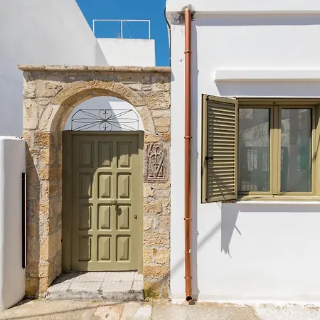 Lefka & Aparthotel