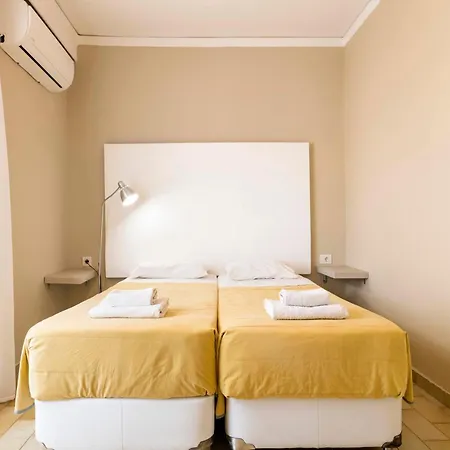 Lefka & Aparthotel 2*