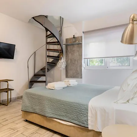 Aparthotel Lefka & 2*